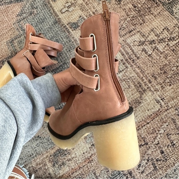 Free People Jesse Cutout Boot Heels sz 39.5 - Picture 3 of 8